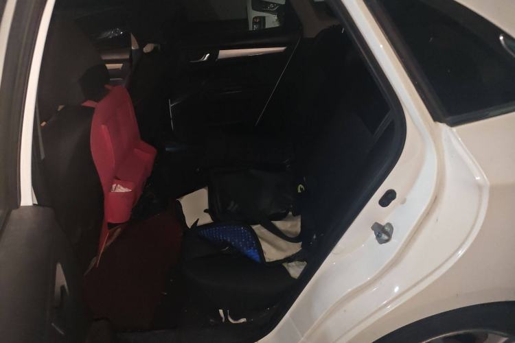 Used Bestune B30 2016 1.6L manual luxury version
