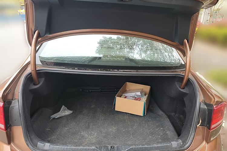 Used Volkswagen Lamando 2015 230TSI DSG Fashion Edition
