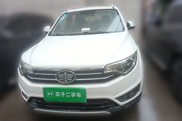 Used FAW Senya R7 2016 1.6L Manual Luxury Model Front