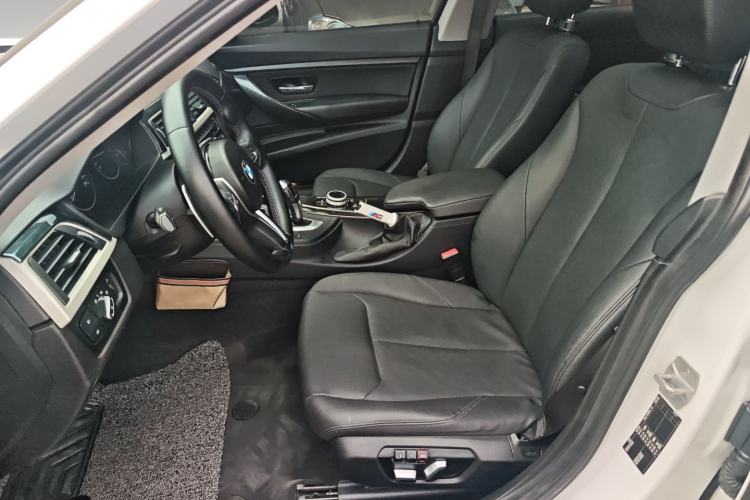 Used BMW 3 Series GT 2017 320i Sport Edition
