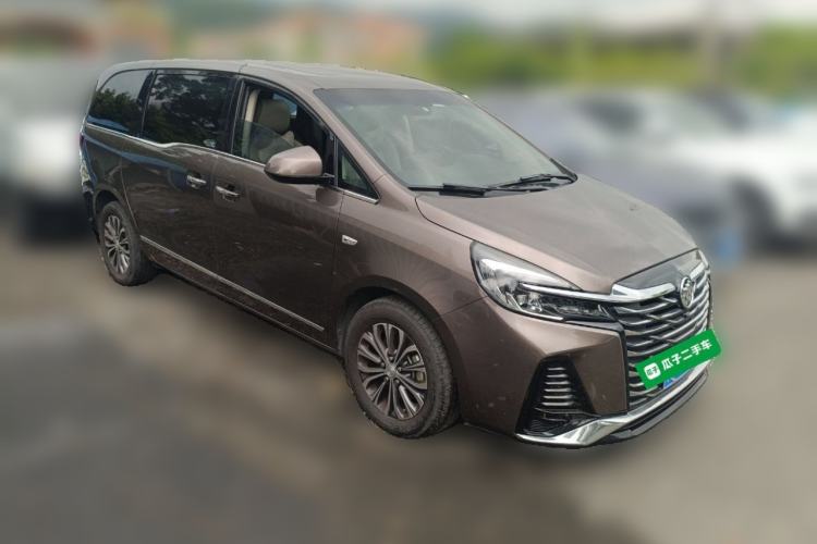 Used Buick GL8 2021 Land Cruiser Executive Class 652T Luxury Model Front Right 45 Deg