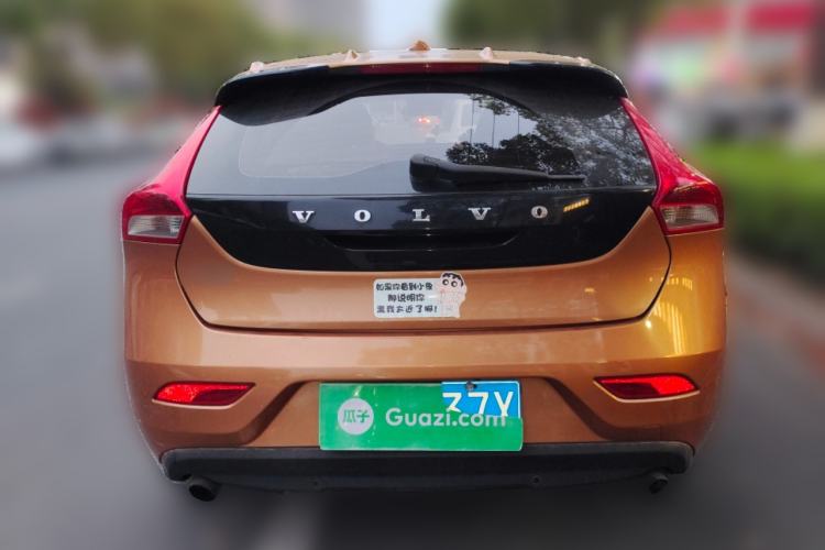 Used Volvo V40 2014 2.0T Zhiya Edition Rear