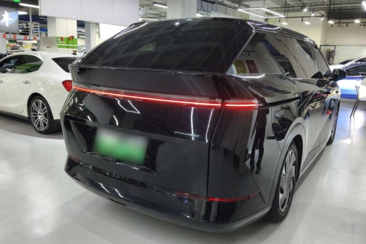 Used XPeng X9 2024 640 All-Wheel Drive High-Performance Max