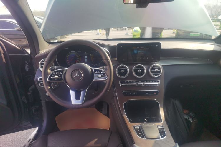 Used Mercedes-Benz GLC 2020 GLC 300 L 4MATIC Dynamic Edition Steering Wheel