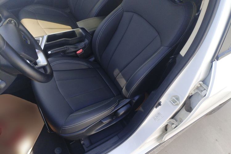 Used Geely Auto Vision X3 2019 Upgraded Model 1.5L CVT Prestige Version Left Front Seat