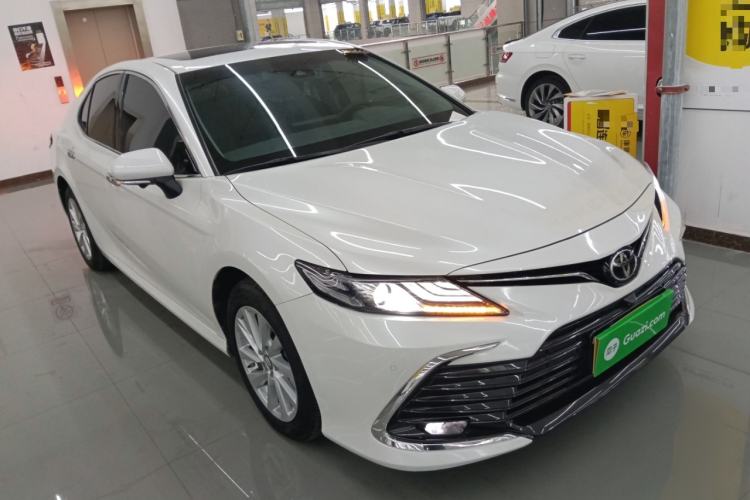 Used Toyota Camry 2021 2.0G Luxury Edition
