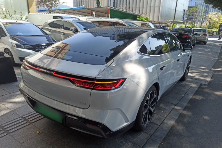 Used Geely Galaxy E8 2025 700 km Long-Range Intelligent Driving Version