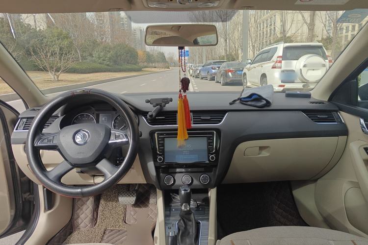 Used Skoda Octavia 2015 1.6L Automatic Yijun Edition