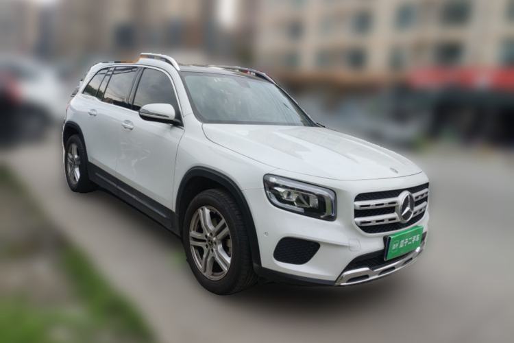 Used Mercedes-Benz GLB 2020 Updated GLB 200 Dynamic Edition Front Right 45 Deg