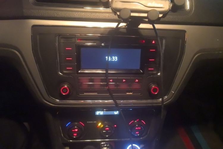 Used Volkswagen Gran Lavida 2017 180TSI DSG Comfort Edition Audio And AC Panel