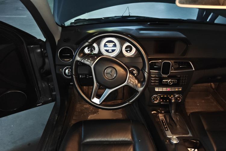 Used Mercedes-Benz C-Class 2013 C 260 CGI Fashion Model
