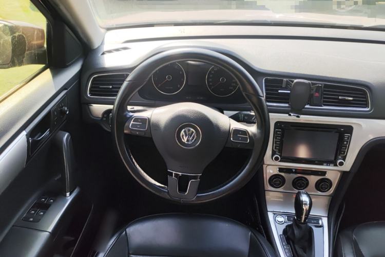 Used Volkswagen Gran Lavida 2013 1.4 TSI Automatic Luxury Model