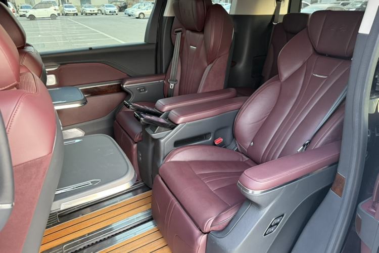 Used Hongqi HQ9 2023 2.0T Smart Connect Flagship Edition