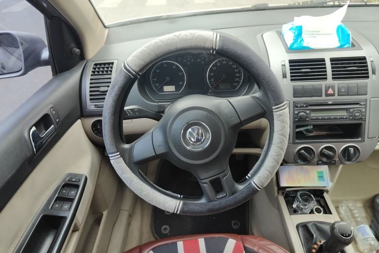 Used Volkswagen Polo 2011 Jingqu 1.4L Manual Shishang Edition