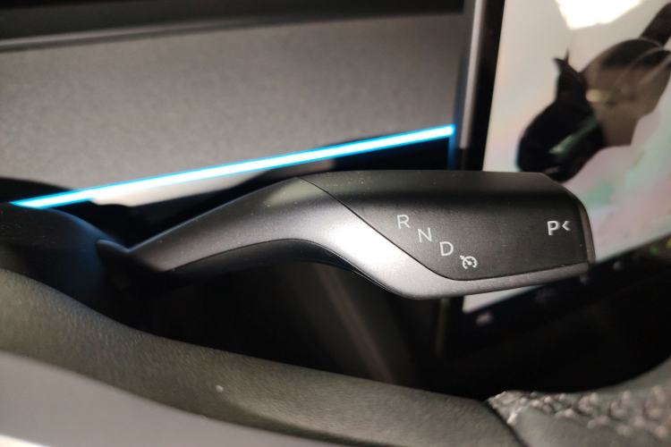 Used Tesla Model Y 2023 Rear-Wheel-Drive Version