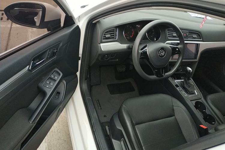 Used Volkswagen Lamando 2017 230TSI DSG Fashion Edition