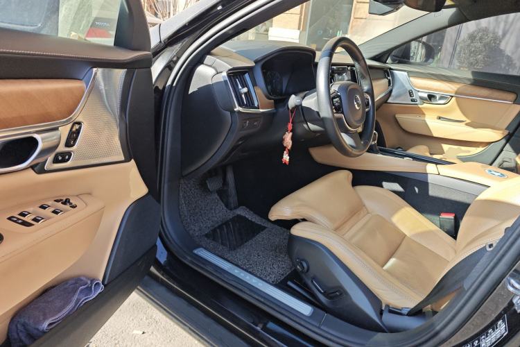 Used Volvo S90 2017 T5 Prestige Edition