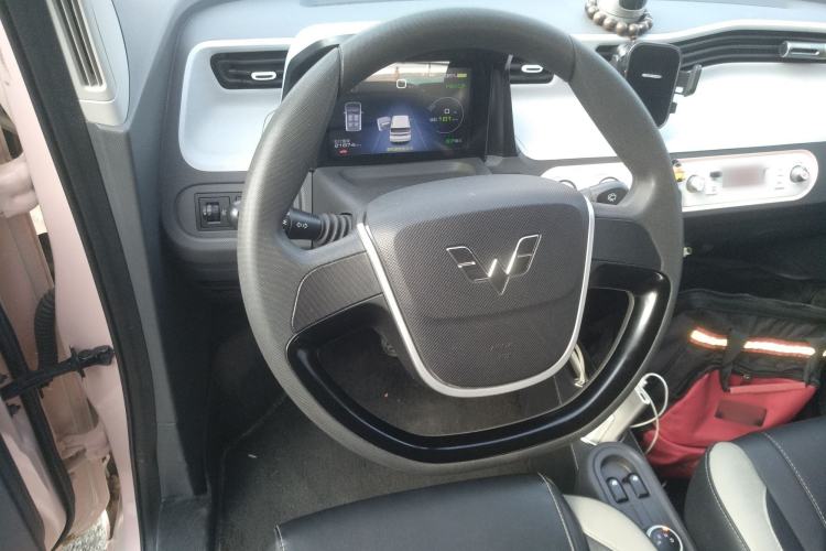 Used Wuling Hongguang MINIEV 2021 Macaron Premium Model – Lithium Iron Phosphate Steering Wheel