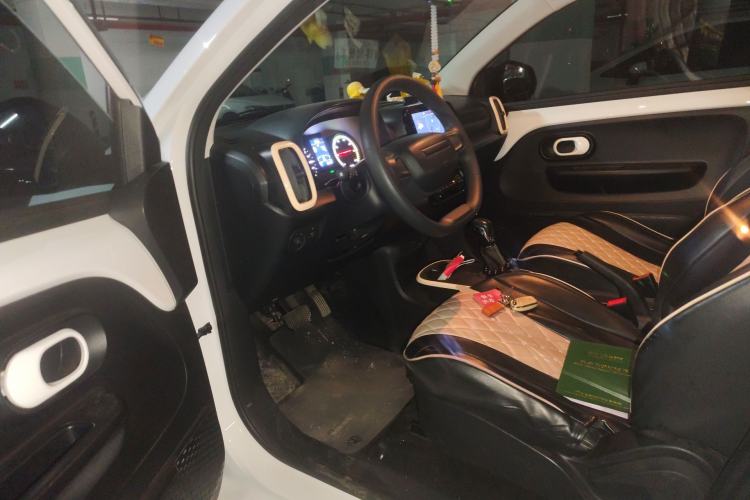 Used Roewe Clever 2021 302 km New Four-Seater Super-Efficient Version