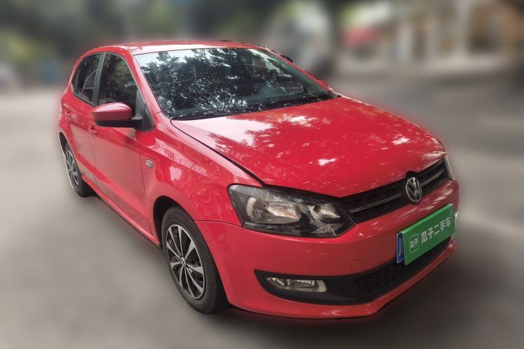 Used Volkswagen Polo 2011 1.4L Manual ZhiLe Edition Front Right 45 Deg