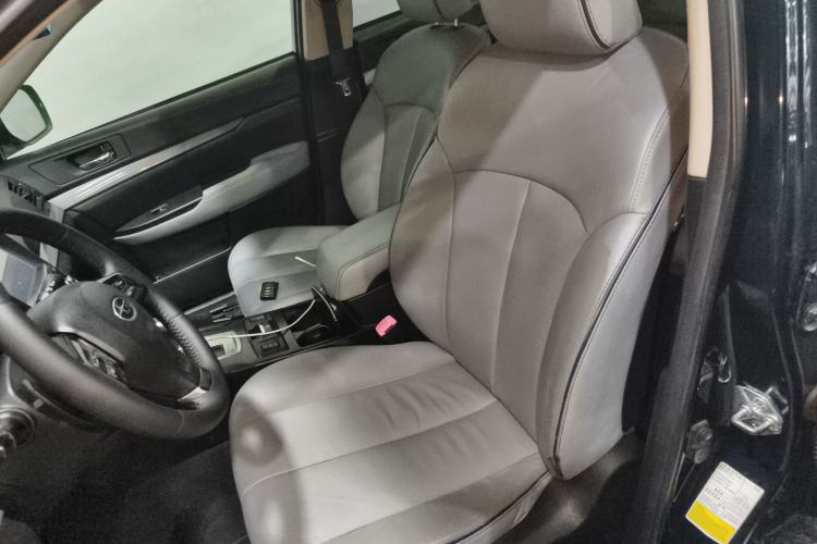 Used Subaru Outback 2014 2.5i Yashang Deluxe Edition
