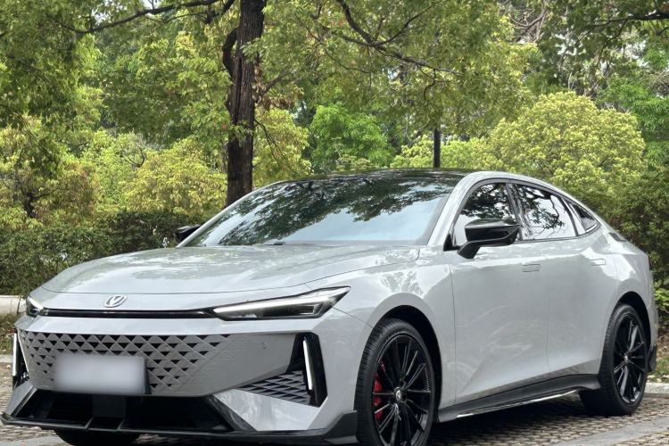 Used CHANGAN UNI-V 2024 1.5T Prestige Sport Edition
