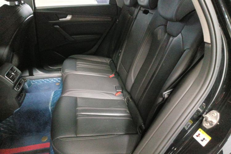 Used Audi Q5L 2022 40T Fashionable and Elegant Model
