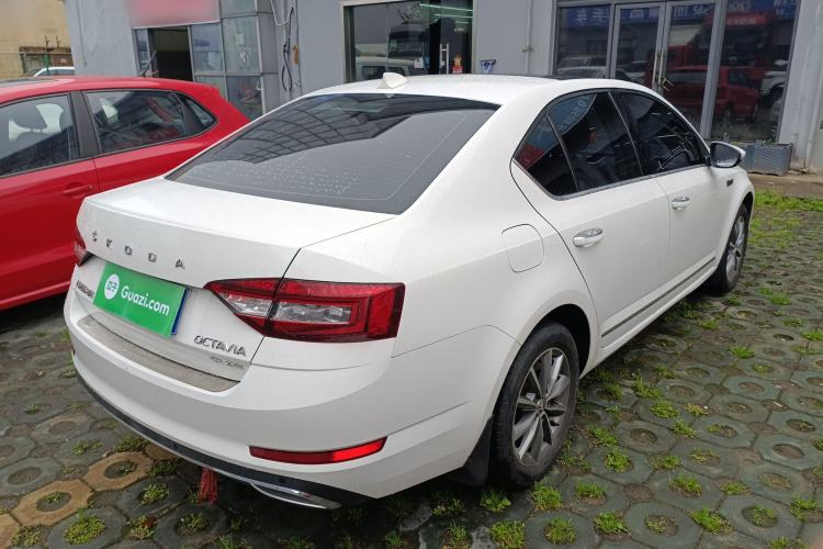 Used Skoda Octavia 2020 TSI230 DSG SmartDrive Luxury Edition Rear Right 45 Deg