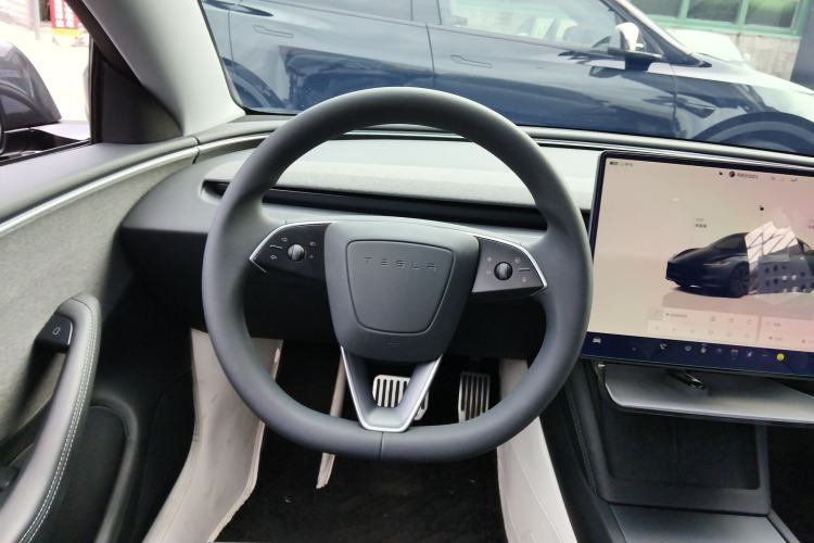 Used Tesla Model 3 2023 Rear-Wheel-Drive Version Steering Wheel