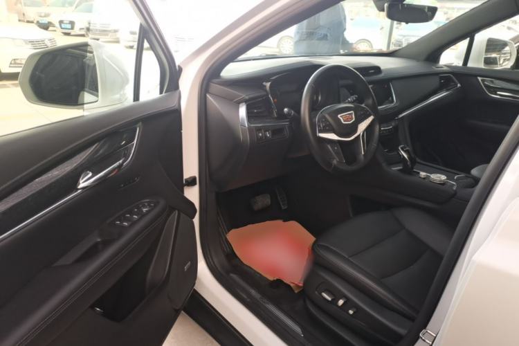 Used Cadillac XT5 2021 2.0T Two-Wheel Drive Luxury Version Driver Seat