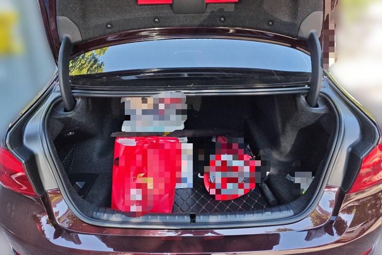 Used BMW 5 Series 2018 525Li Luxury Package
