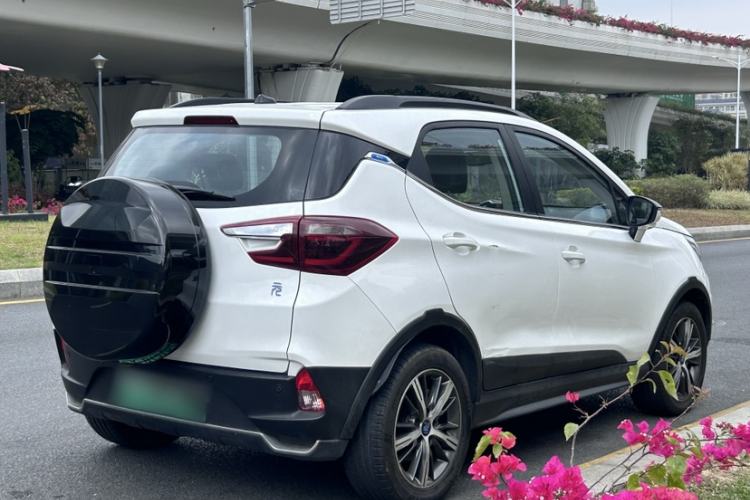 Used BYD Yuan New Energy 2018 EV360 Smart Connected Cool Model