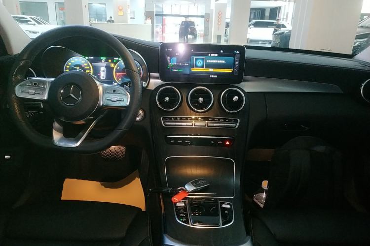 Used Mercedes-Benz C-Class 2020 Restyled C 260 L Sport Edition Center Console