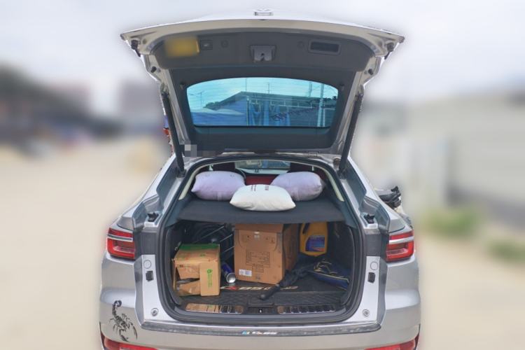 Used Changan CS85 COUPE 2019 1.5T DCT Luxury Version China VI Standard