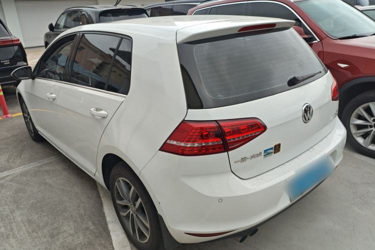 Used Volkswagen Golf 2016 230TSI Automatic Luxury Version Rear Left 45 Deg