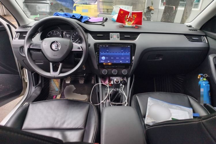 Used Skoda Octavia 2017 Classic Model 1.6L Manual Comfort Edition
