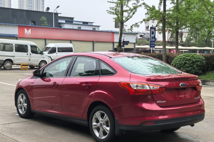 Used Ford Focus 2012 Sedan 1.6L Automatic Fashion Edition Interior 1