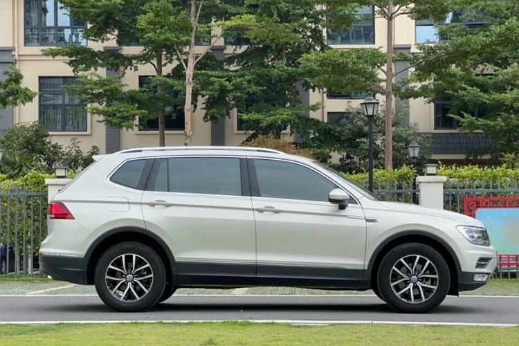 Used Volkswagen Tiguan L 2018 330TSI Automatic Two-Wheel Drive Luxury Edition