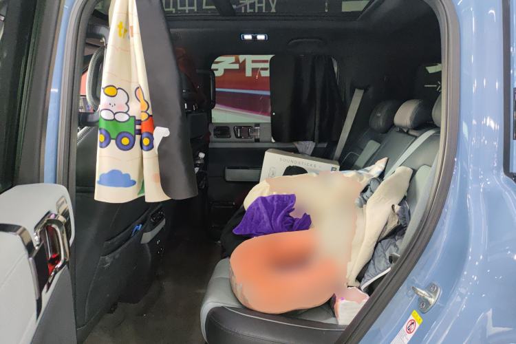 Used Formula Leopard Leopard 5 2023 Navigator Edition
