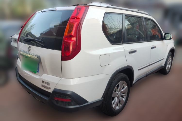 Used Dongfeng Fengdu MX6 2016 2.0L Manual Two-Wheel Drive Navigation Edition Rear Right 45 Deg