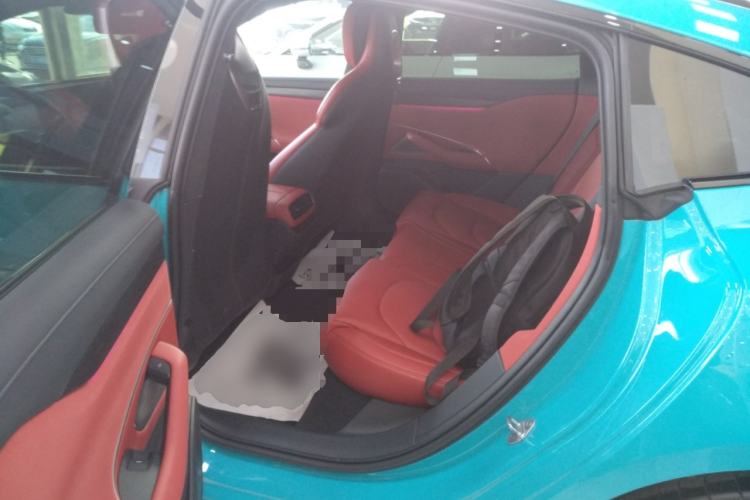 Used Xiaomi Auto SU7 2024 Four-Wheel Drive Ultra-Long Range Advanced Intelligent Driving Max Edition