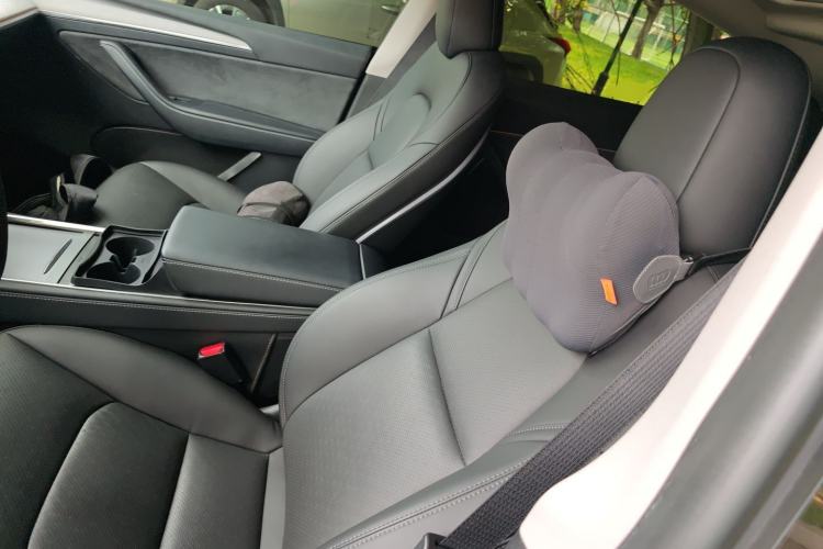 Used Tesla Model Y 2024 Long-Range All-Wheel-Drive Version
