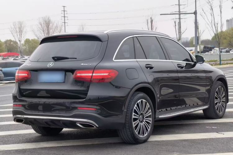 Used Mercedes-Benz GLC 2018 Facelifted GLC 260 4MATIC Dynamic Edition Exterior 5