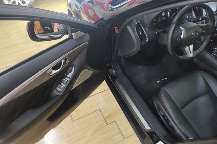 Used Infiniti Q50L 2018 2.0T Enjoyment Edition China V standard Driver Seat