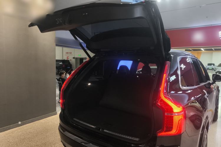 Used Volvo XC90 2021 B5 SmartDrive Luxury Edition 5-seater Trunk