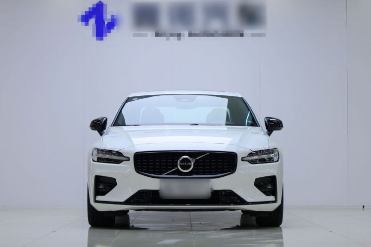 Used Volvo S60 2025 B5 Zhiya Sport Edition
