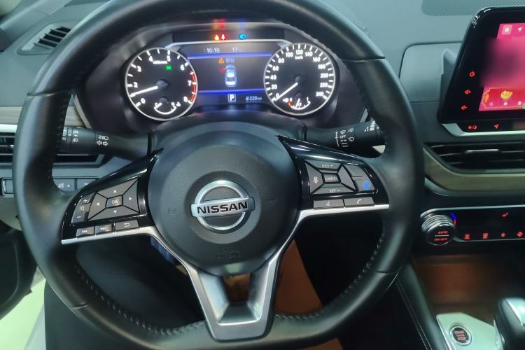 Used Nissan Teana 2021 2.0L XL Upper AD1 Smart Drive & Navigation Edition Steering Wheel