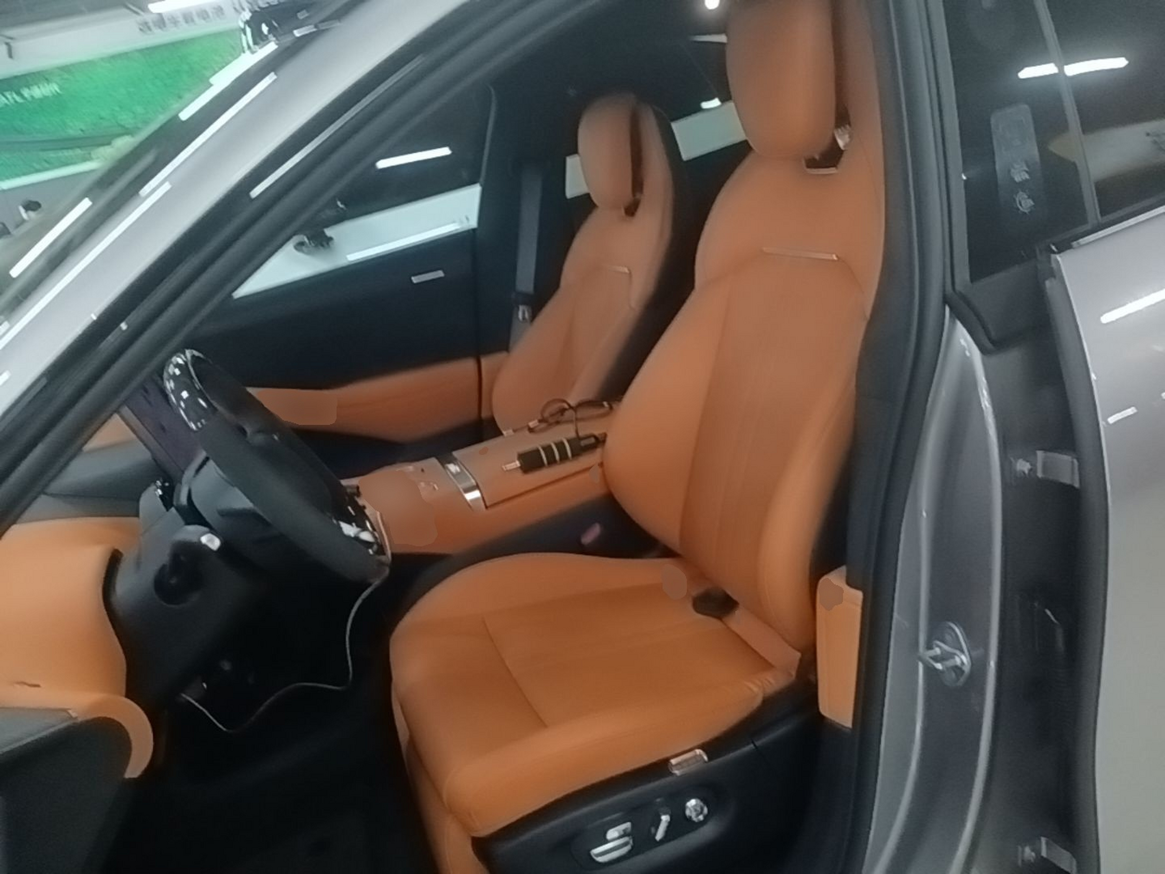 Vordere Reihe im Auto