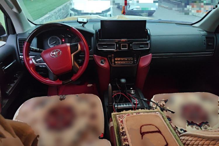 Used Toyota Land Cruiser 
