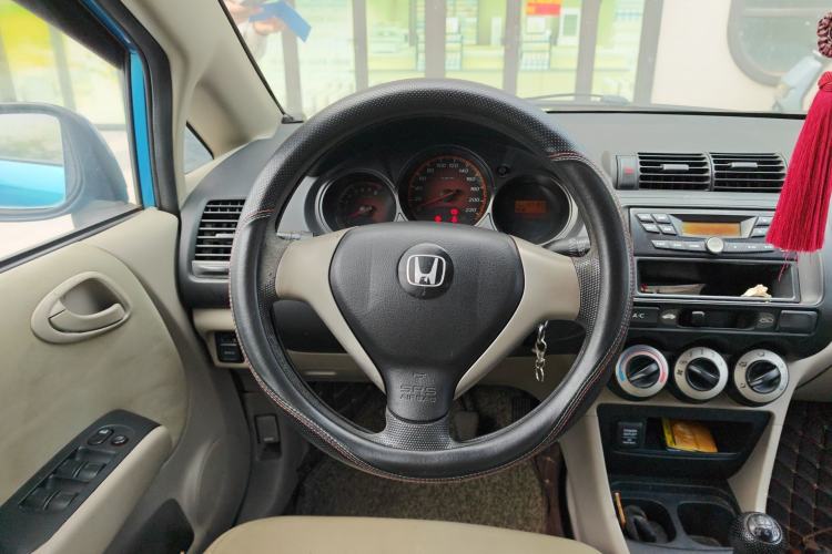 Used Everus S1 2014 1.3L Manual Comfort Edition
